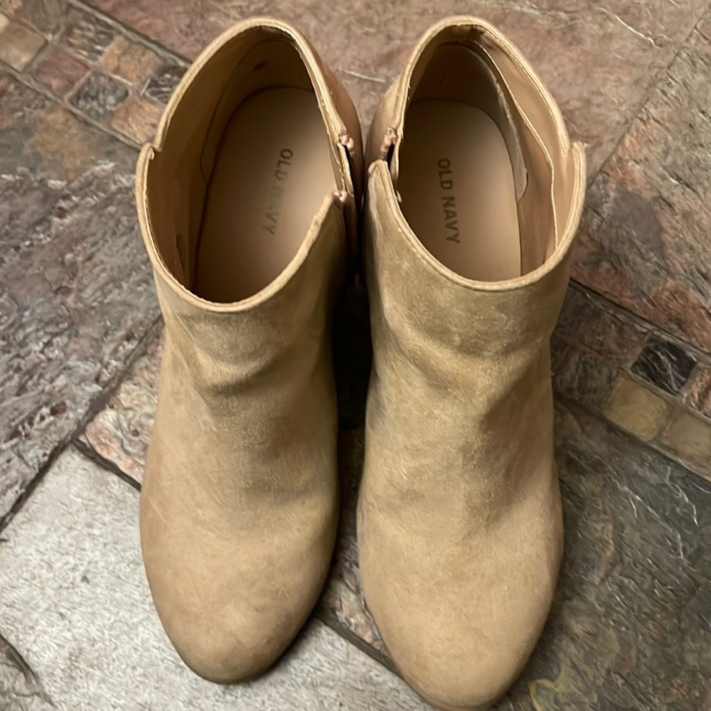 Women’s booties